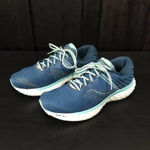 Saucony Triumph 17 Womens Running Jogging Athletic Sneakers Size 12